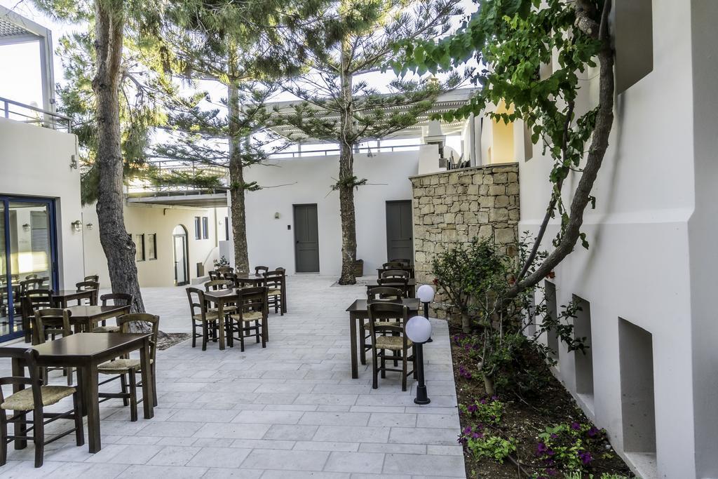 Castello Village Resort Sissi Exterior foto