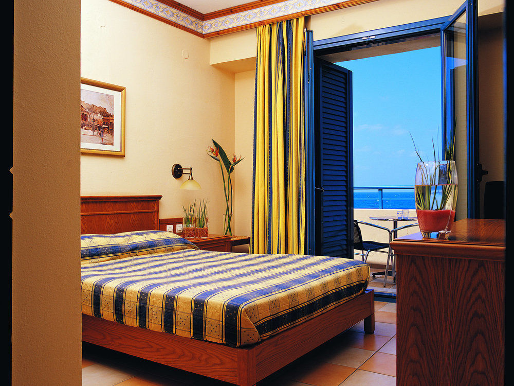Castello Village Resort Sissi Exterior foto